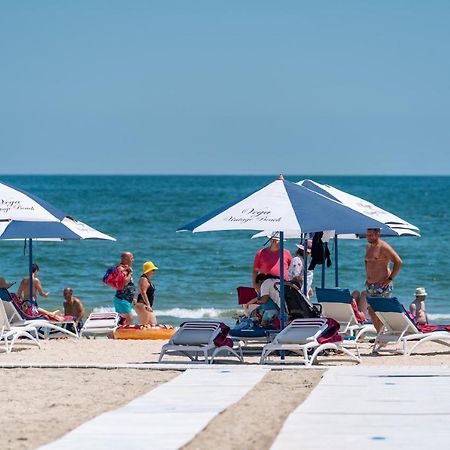 Moonlight Mamaia Apartments Экстерьер фото