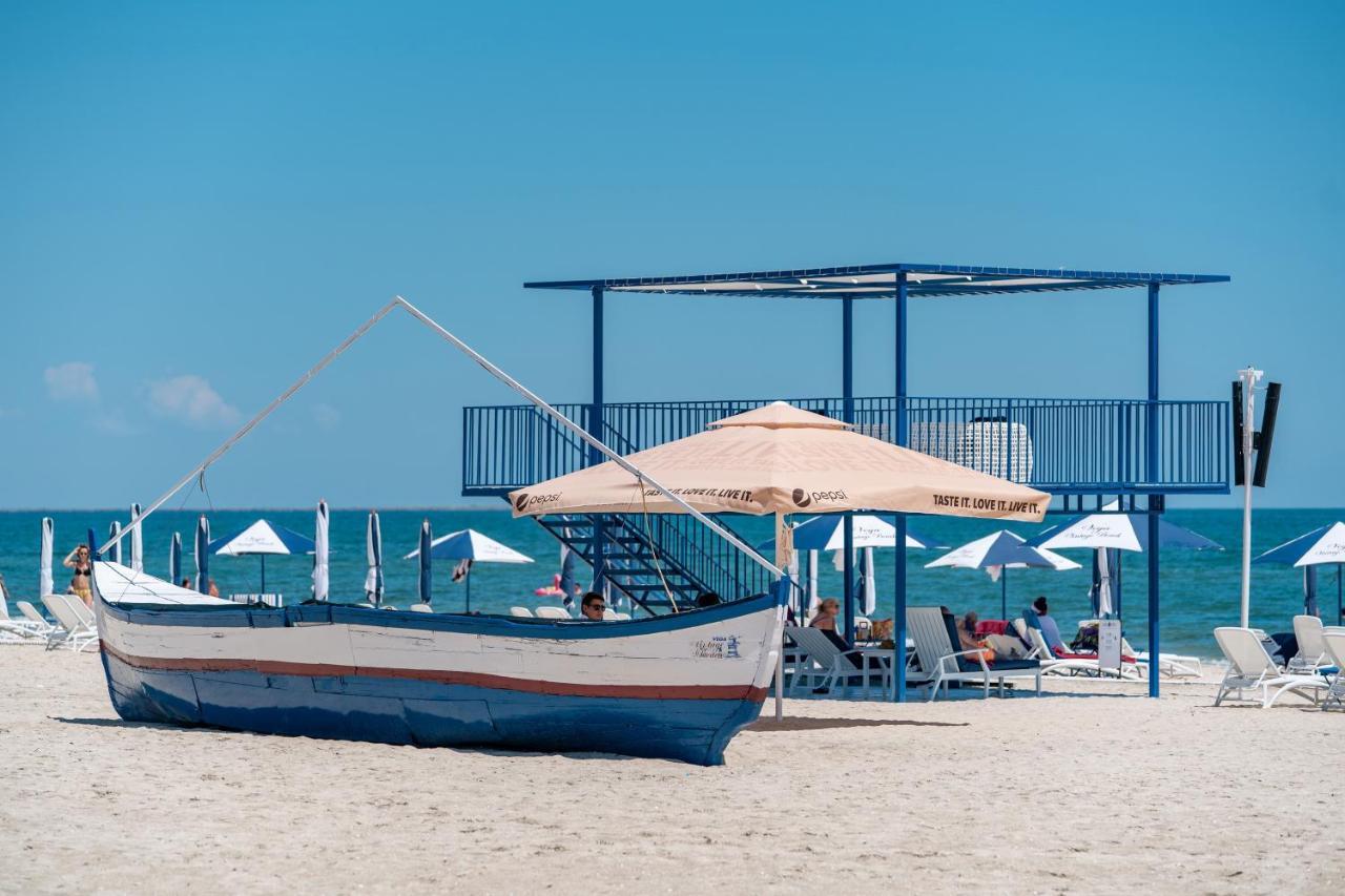 Moonlight Mamaia Apartments Экстерьер фото