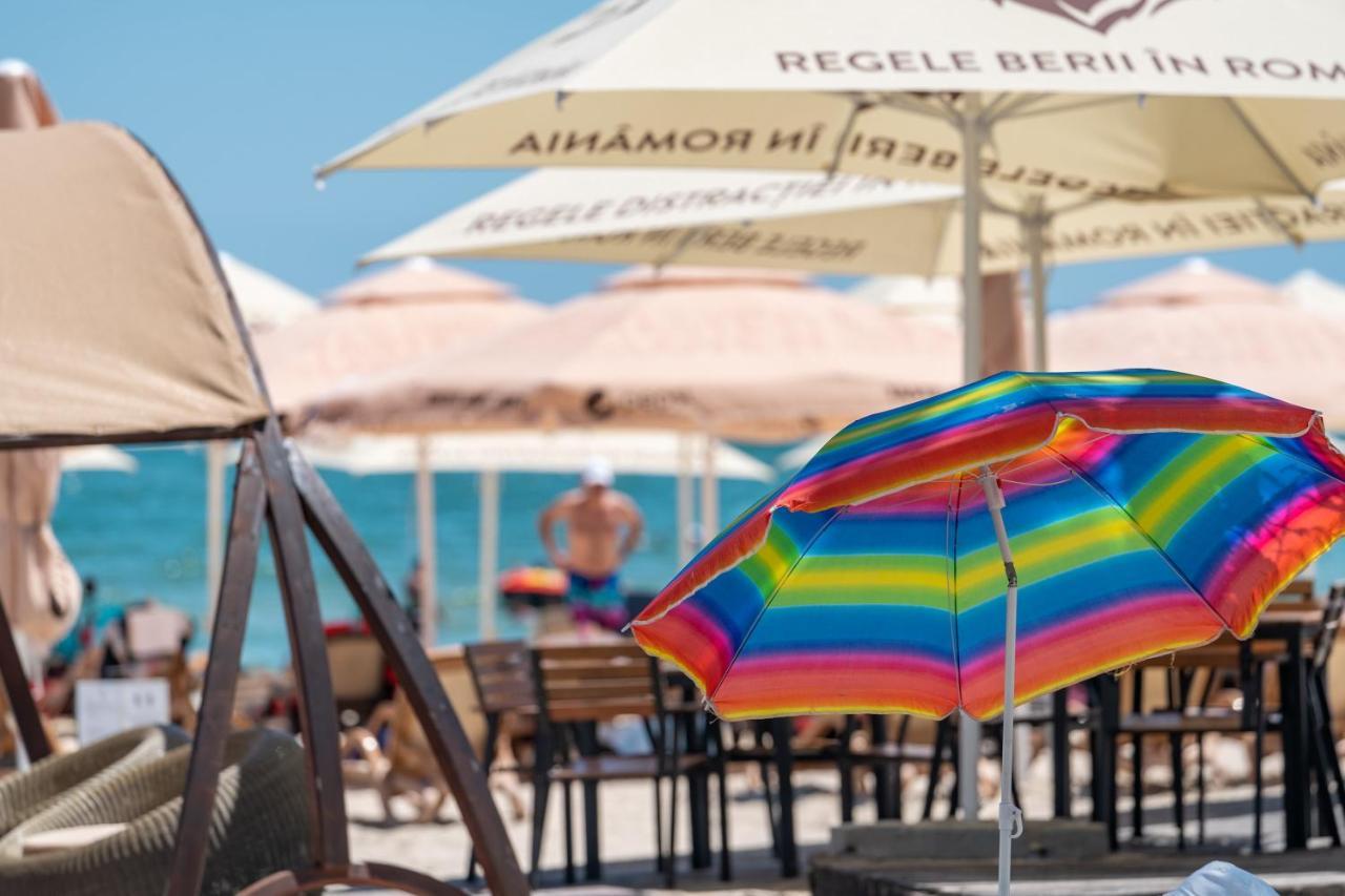 Moonlight Mamaia Apartments Экстерьер фото