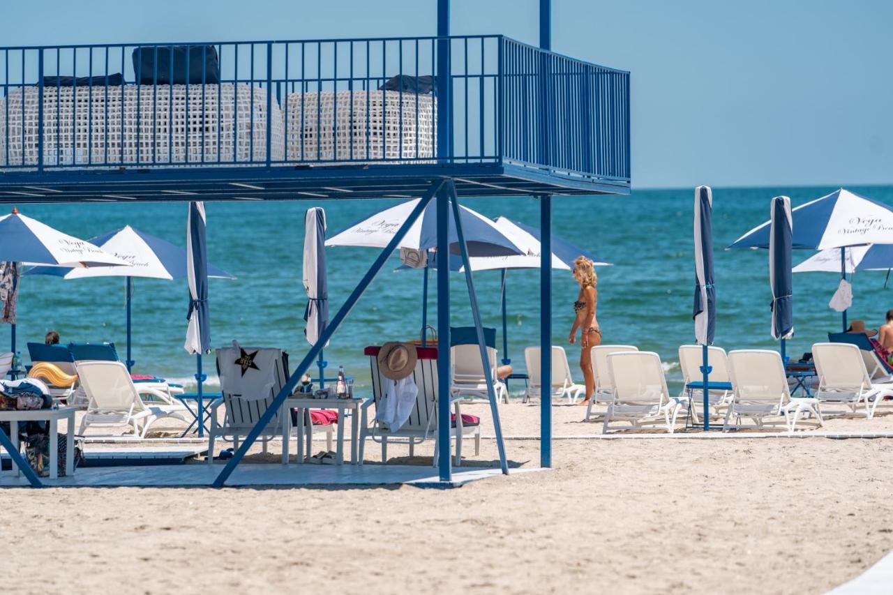 Moonlight Mamaia Apartments Экстерьер фото