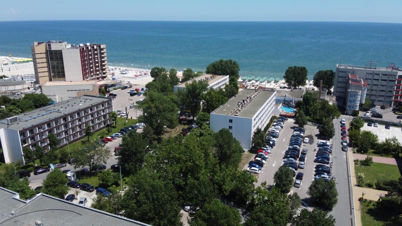 Moonlight Mamaia Apartments Экстерьер фото