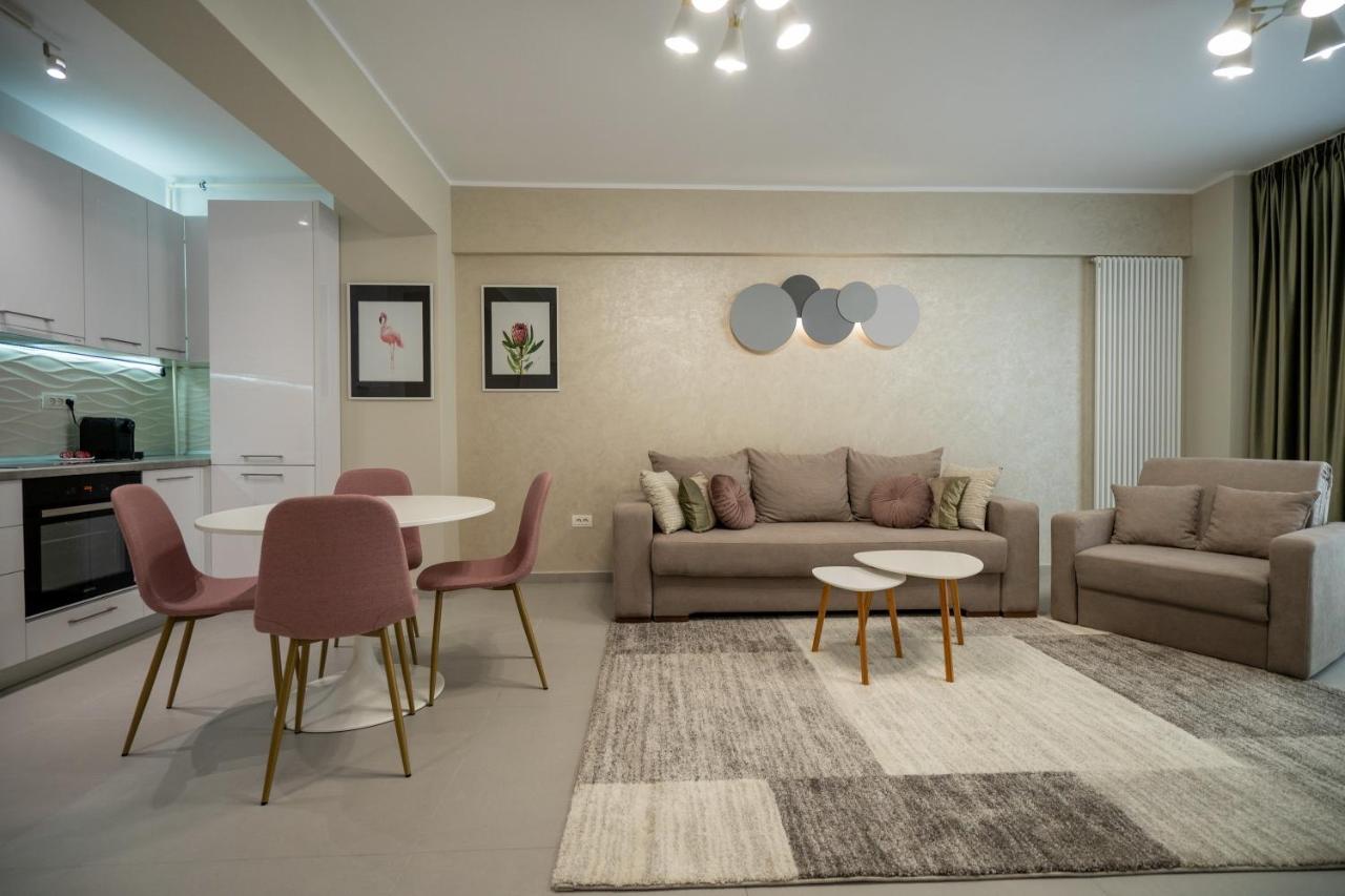 Moonlight Mamaia Apartments Экстерьер фото