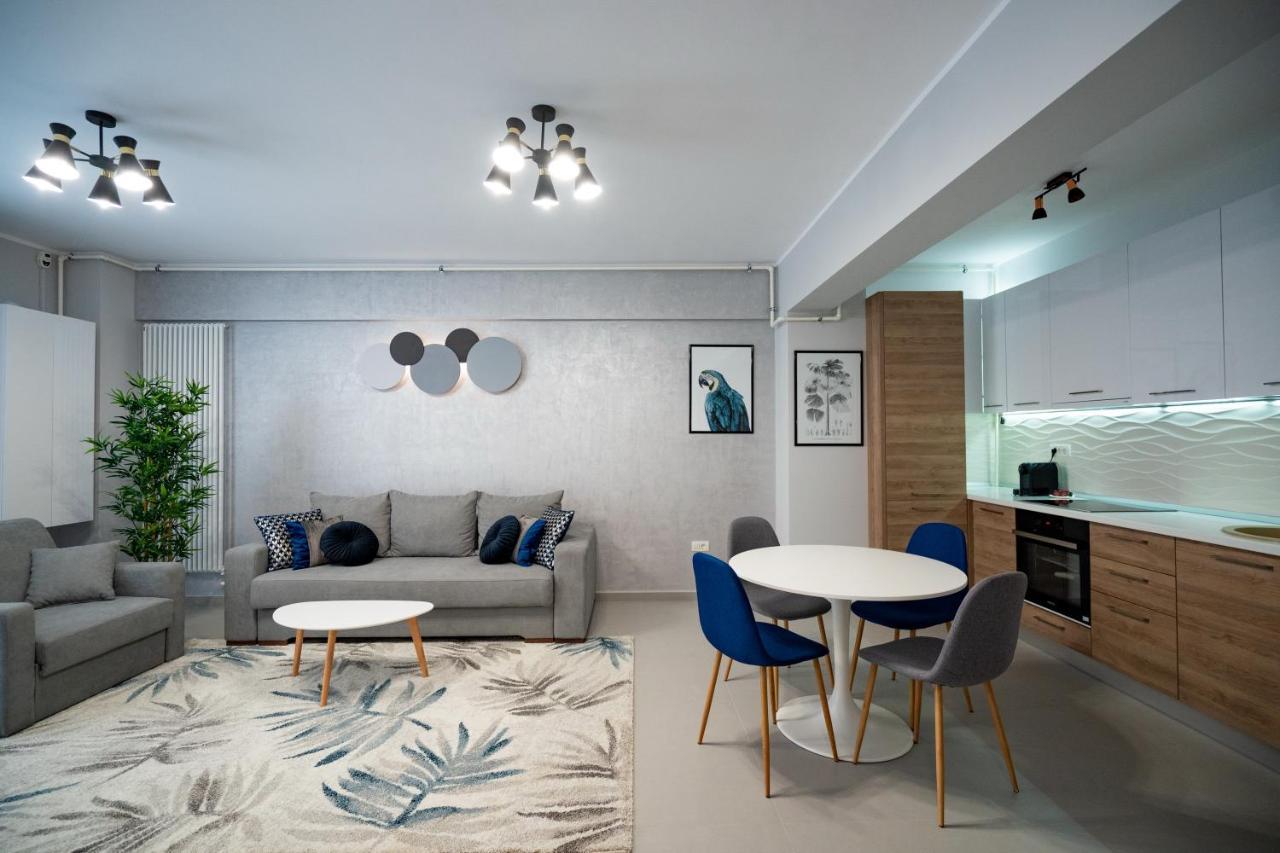 Moonlight Mamaia Apartments Экстерьер фото