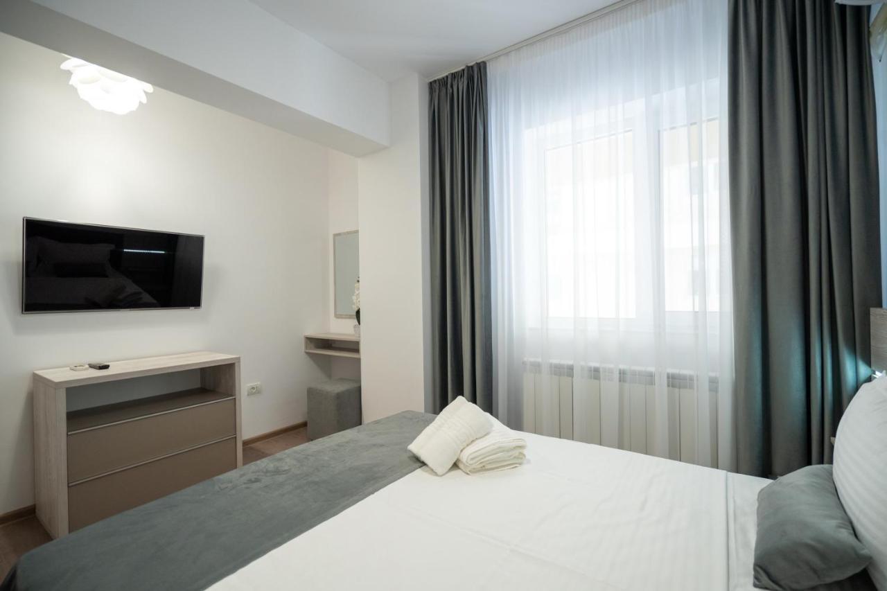 Moonlight Mamaia Apartments Экстерьер фото