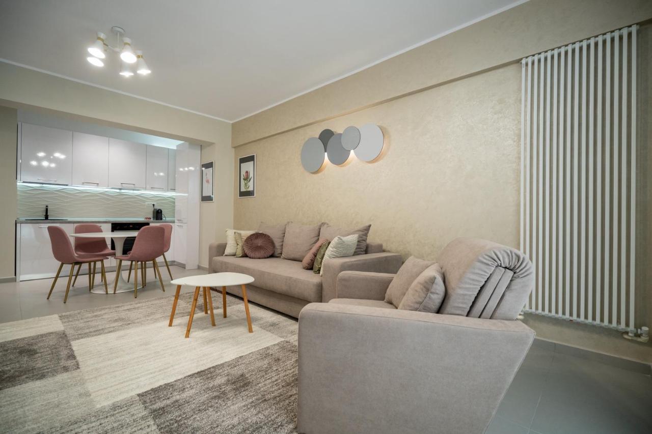 Moonlight Mamaia Apartments Экстерьер фото