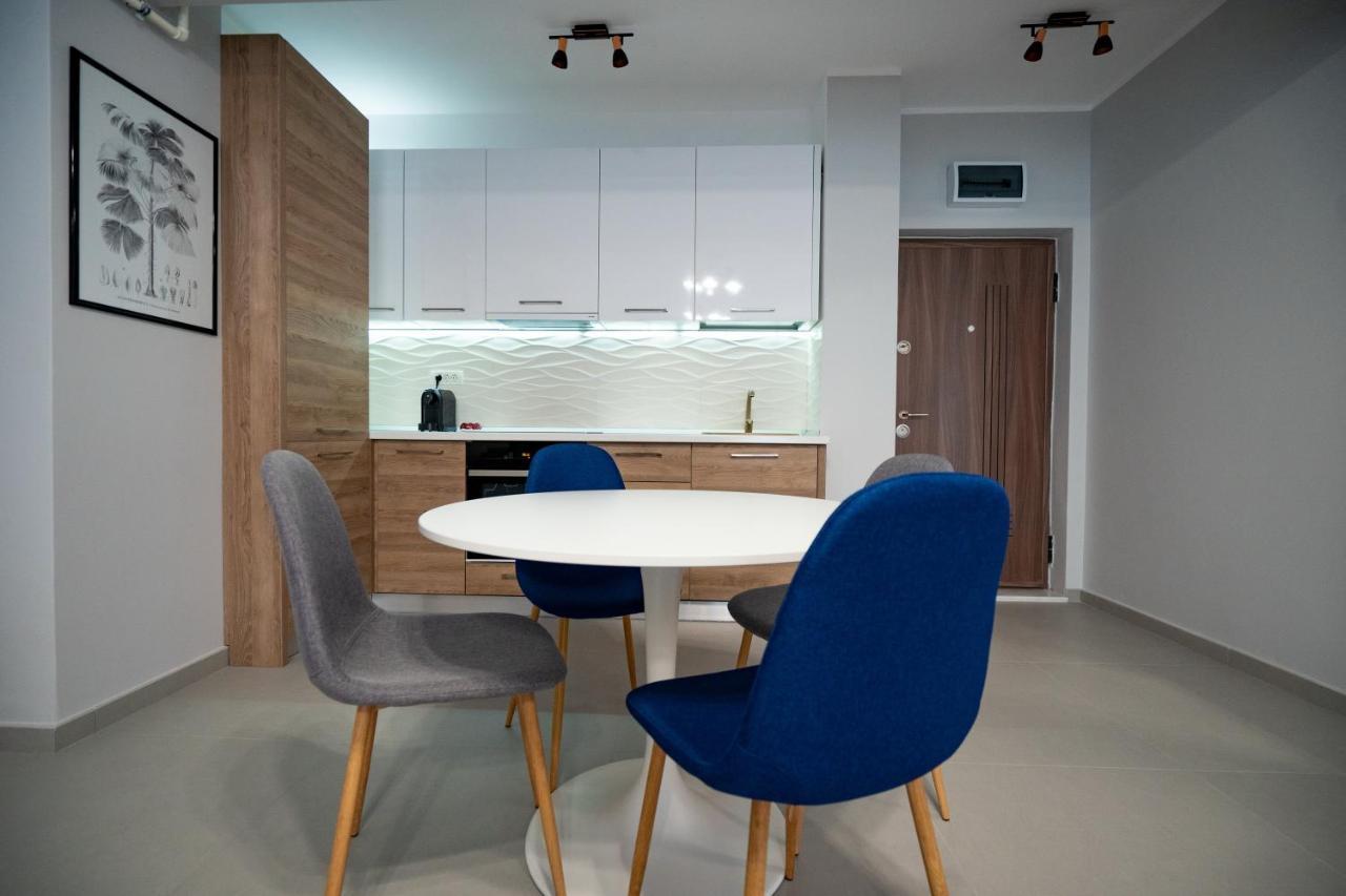 Moonlight Mamaia Apartments Экстерьер фото