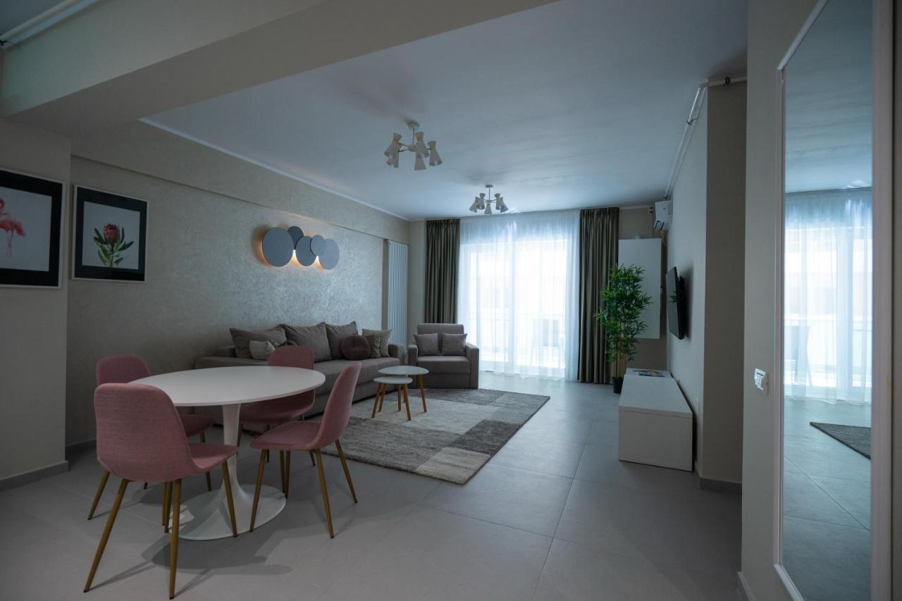 Moonlight Mamaia Apartments Экстерьер фото