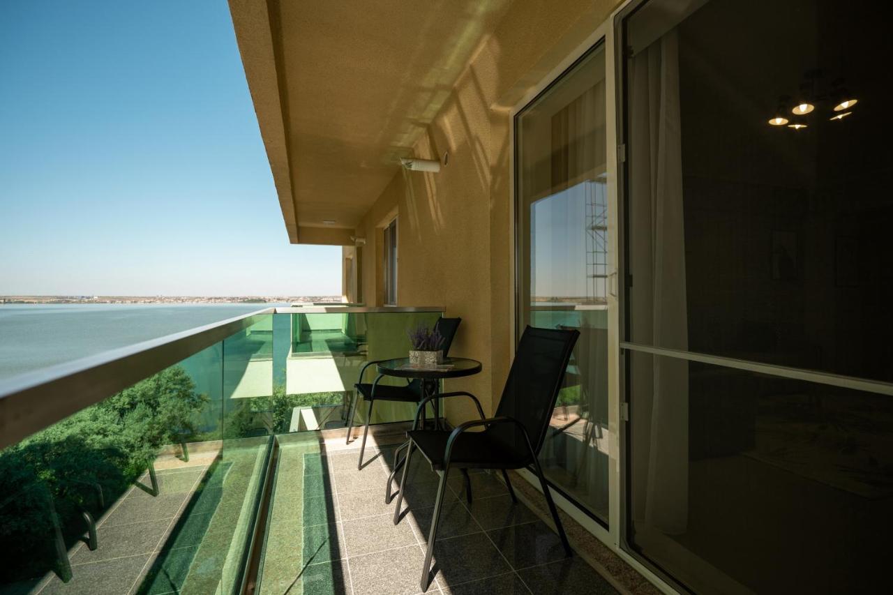 Moonlight Mamaia Apartments Экстерьер фото